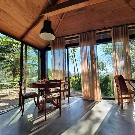 La Tour Du Moulin * Saint-Étienne-de-Montluc